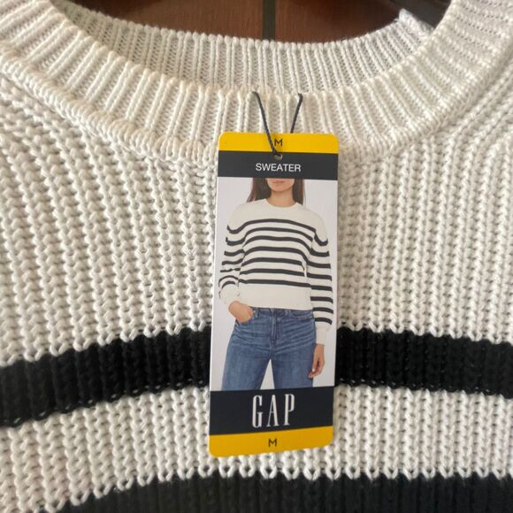 NWT Gap Women's Woven Crewneck White Black Stripe Knit Sweater Size M - Picture 9 of 10
